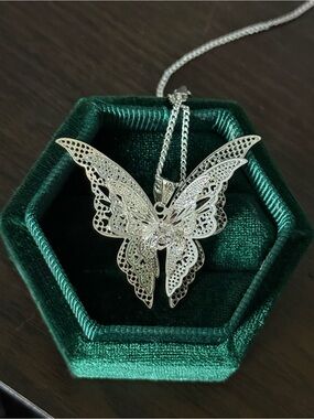 S925 butterfly pendant
